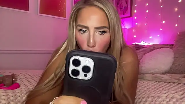 Fitnessbabe69 online show from March 4, 10:01 am