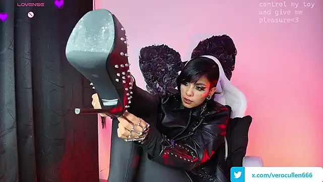 luci fer devil online show from November 28, 10:32 pm