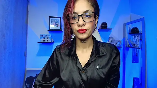 Snapshot of luci_fer_devil chatting on July 17, 10:12 am luci fer devil online show from July 17, 10:12 am