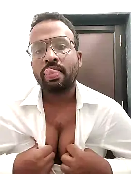 Snapshot of Sammy6432 chatting on October 15, 6:44 am Sammy6432 online show from October 15, 6:44 am