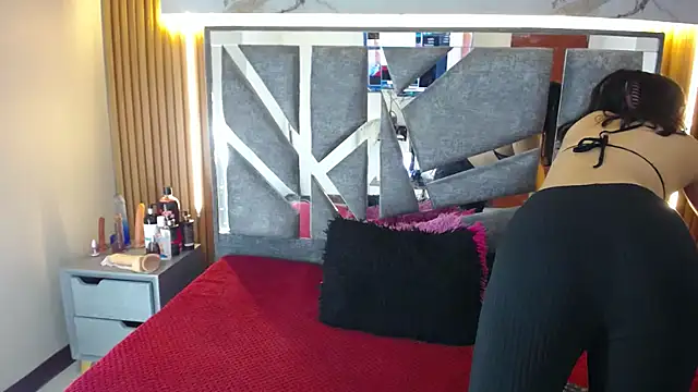 Snapshot of stefanvix202 chatting on November 6, 3:54 am stefanvix202 online show from November 6, 3:54 am