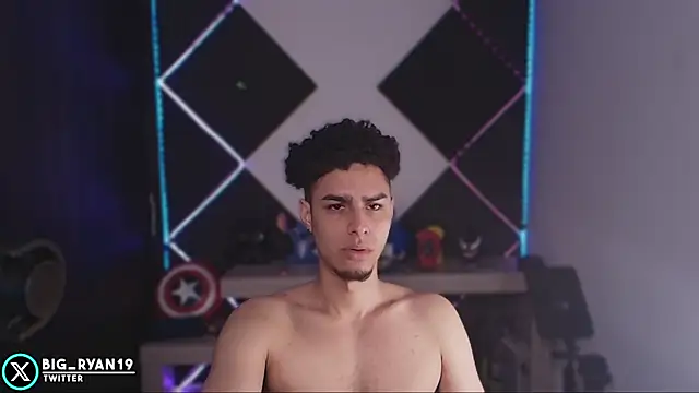 bigryann23 online show from March 27, 3:04 am