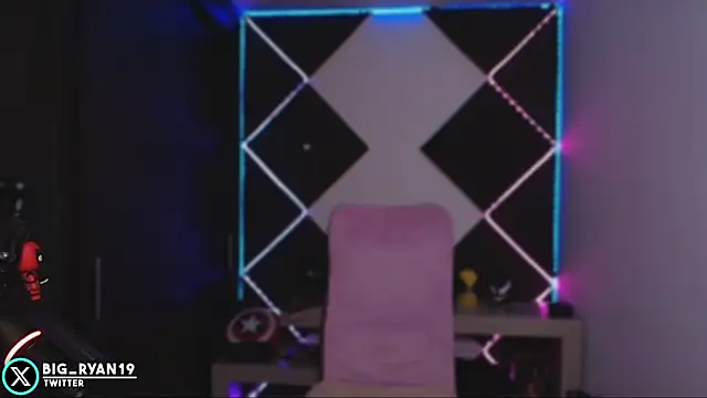 bigryann23 online show from April 5, 9:21 pm