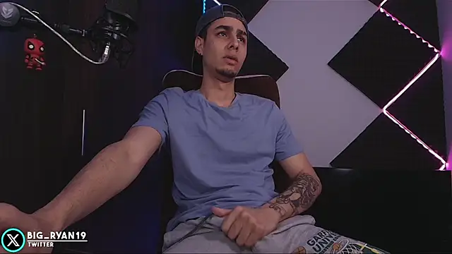 bigryann23 online show from February 12, 9:20 am