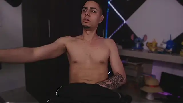 bigryann23 online show from April 9, 2:24 am