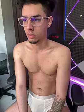 bigryann23 online show from May 1, 2:44 pm