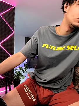 bigryann23 online show from November 16, 10:24 pm