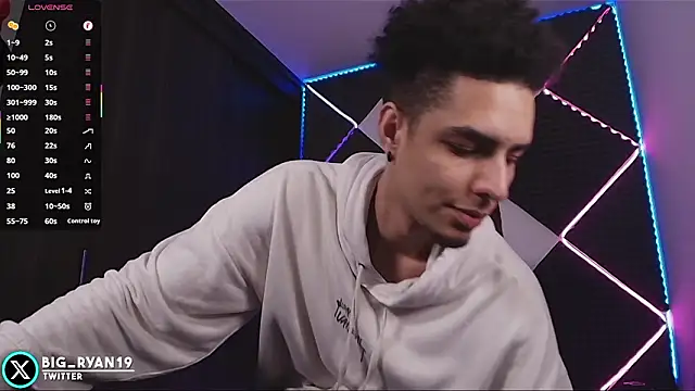 bigryann23 online show from March 8, 3:10 am