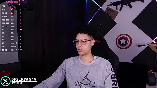bigryann23 online show from June 21, 10:26 pm