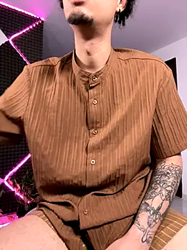 bigryann23 online show from November 27, 2:34 am