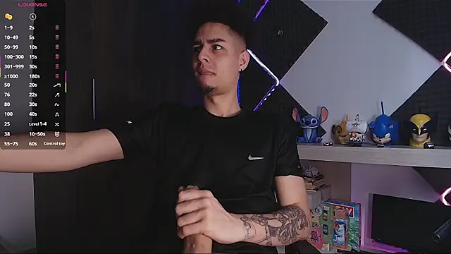 bigryann23 online show from March 18, 4:19 pm