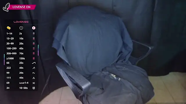 nicehairydude online show from December 18, 2:43 pm